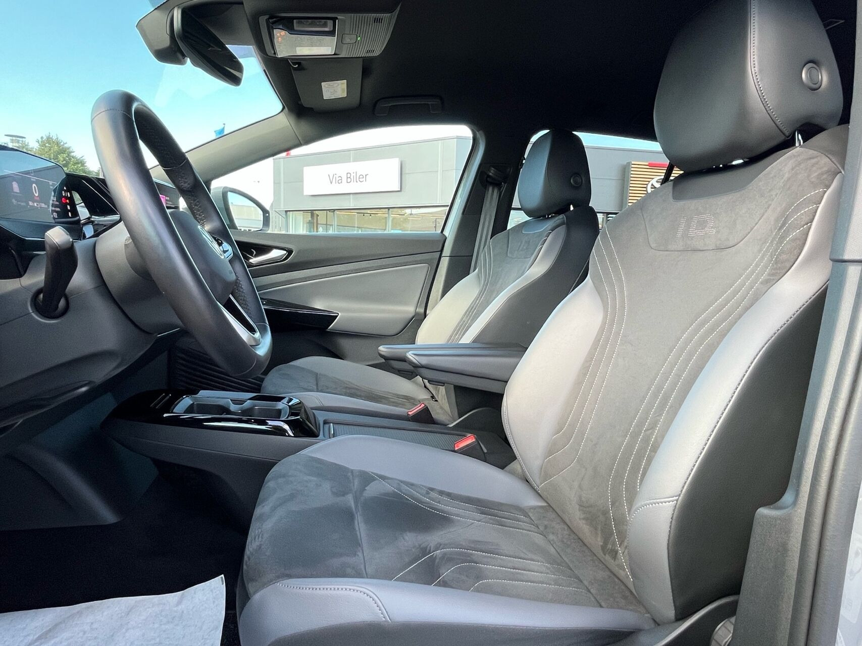 Grå VW ID.4 fra 2023