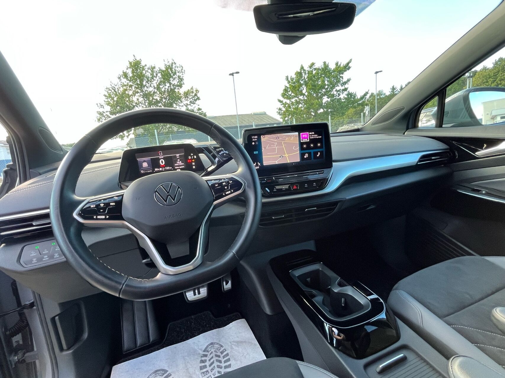 Grå VW ID.4 fra 2023
