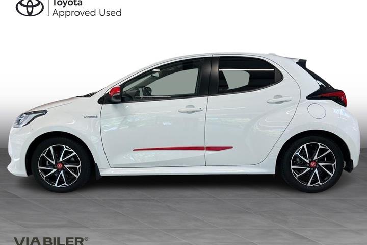 Hvid Toyota Yaris fra 2020
