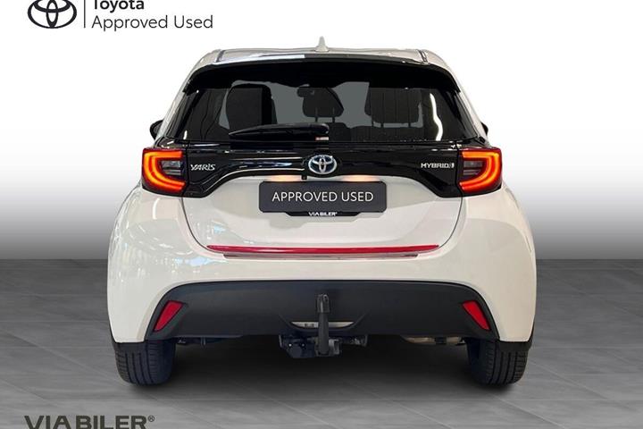 Hvid Toyota Yaris fra 2020