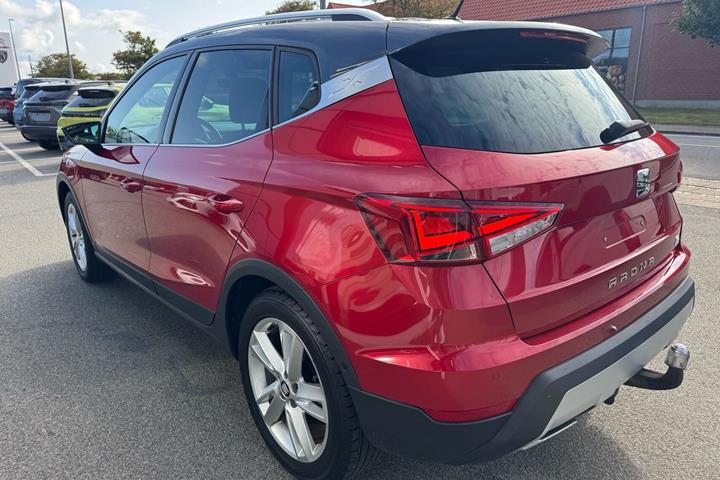 Rød Seat Arona fra 2019