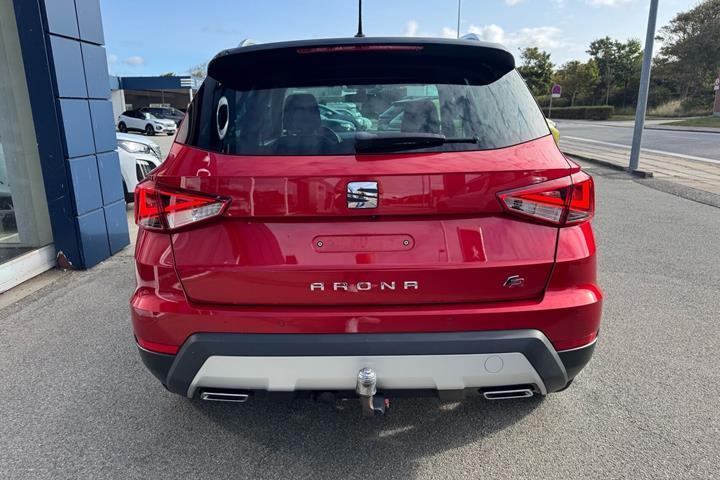 Rød Seat Arona fra 2019