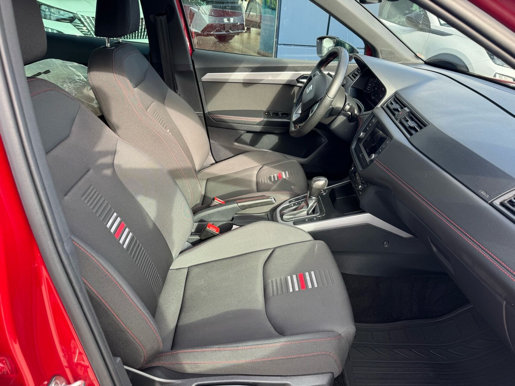 Rød Seat Arona fra 2019