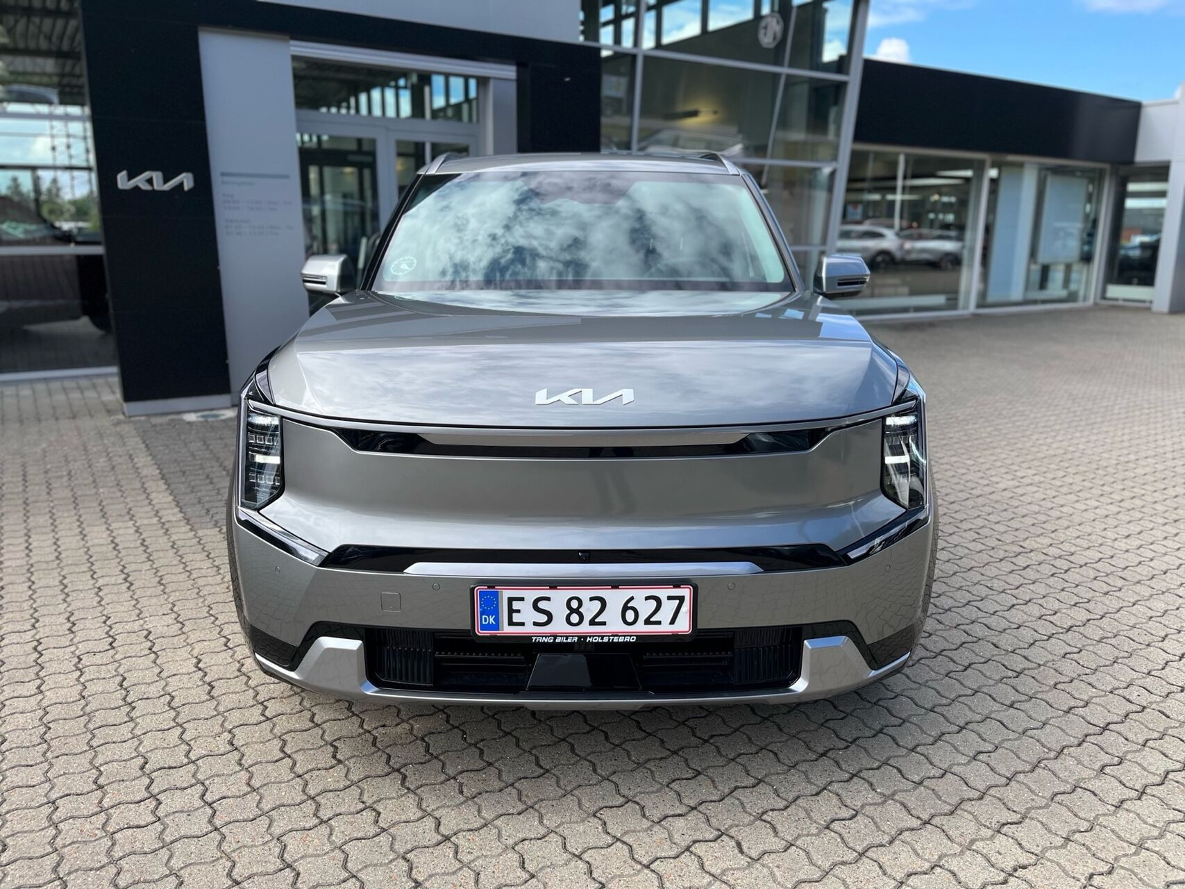 Grå Kia EV9 fra 2026