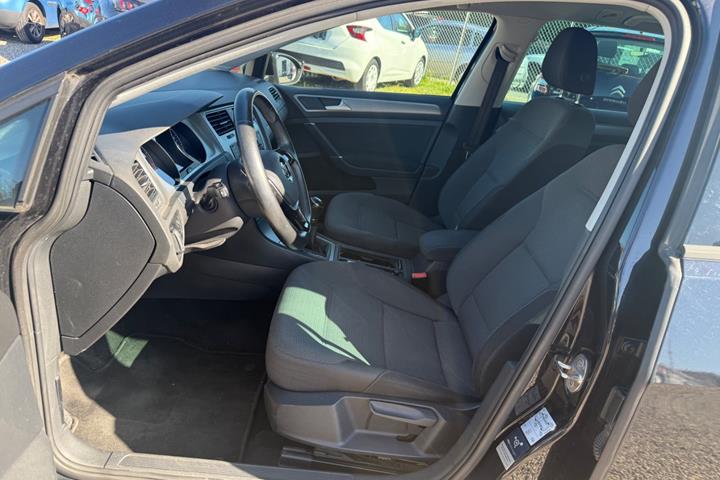 Sort VW Golf VII fra 2014
