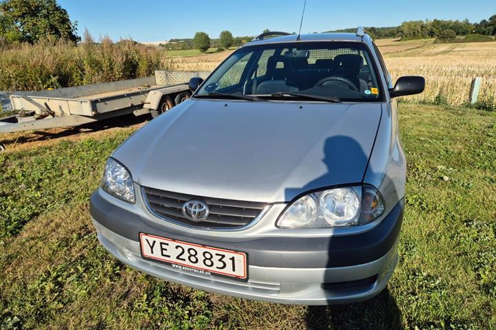 undefined Toyota Avensis fra 2002