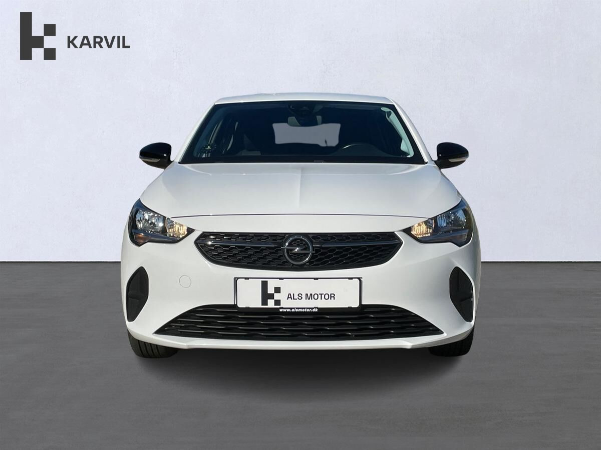 Hvid Opel Corsa fra 2023