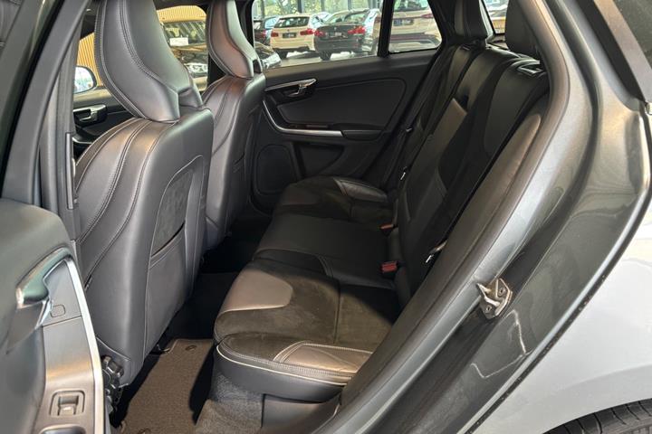 undefined Volvo V60 fra 2017