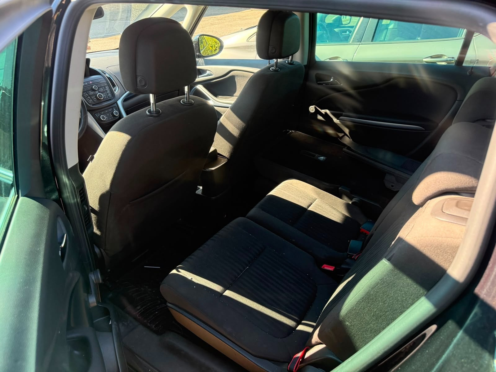 undefined Opel Zafira Tourer fra 2016