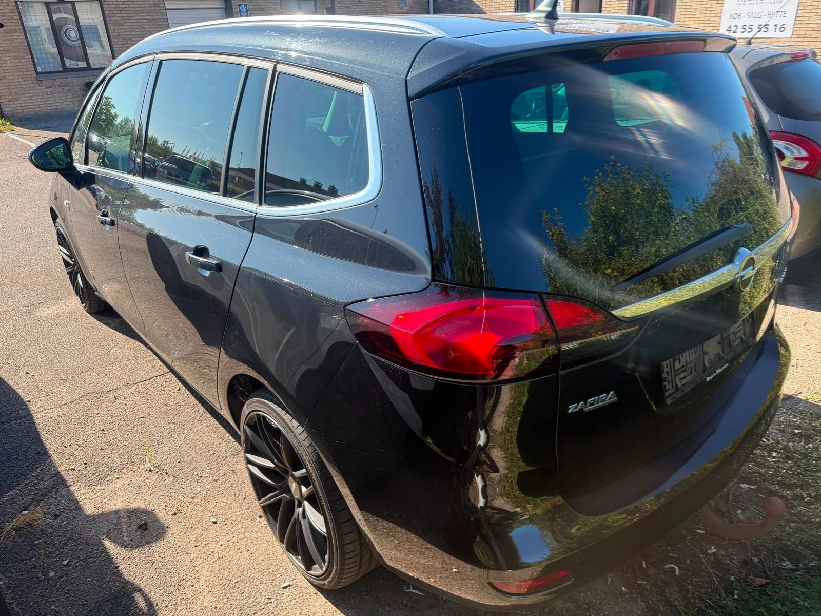 undefined Opel Zafira Tourer fra 2016