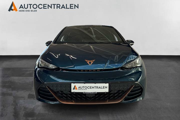 Blå Cupra Born fra 2022