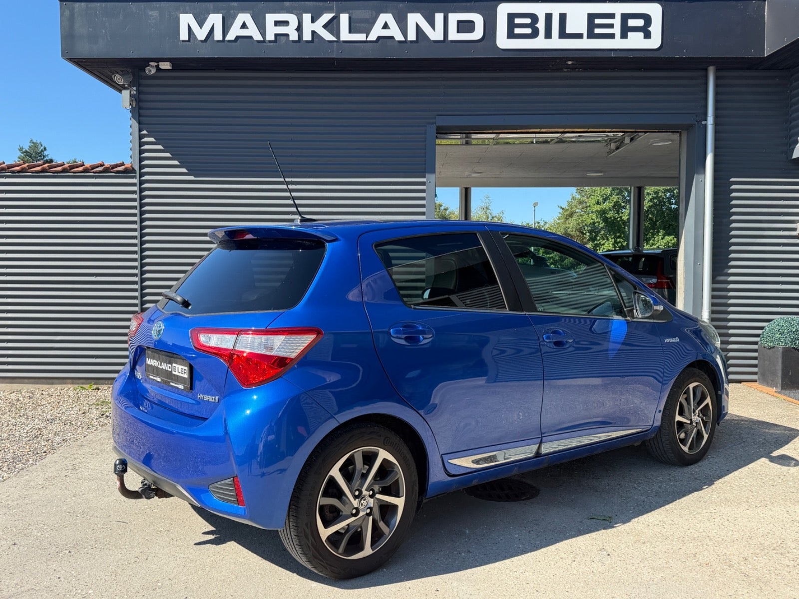 Blå Toyota Yaris fra 2018