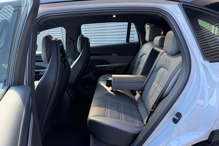 Grå Hongqi EHS7 fra 2025
