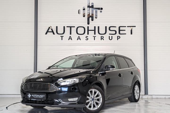 Sort Ford Focus fra 2017