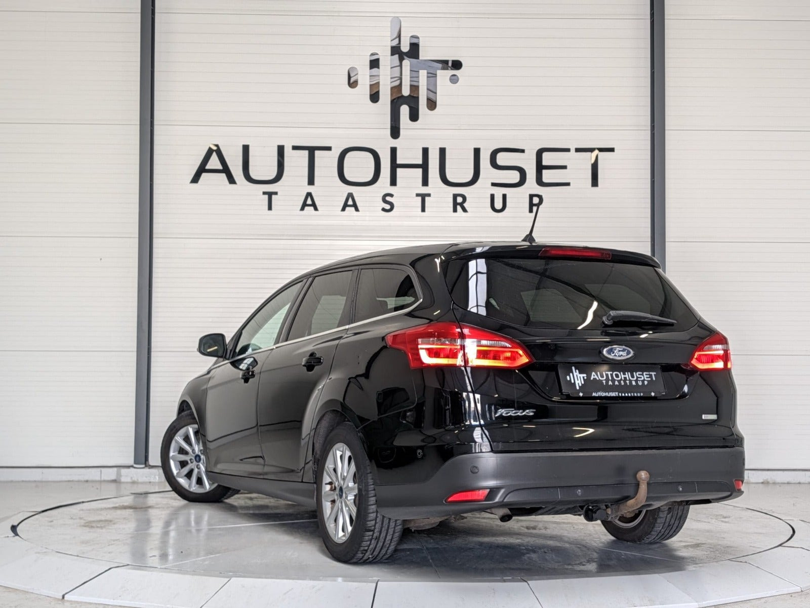 Sort Ford Focus fra 2017