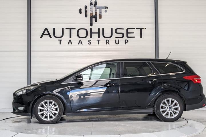 Sort Ford Focus fra 2017