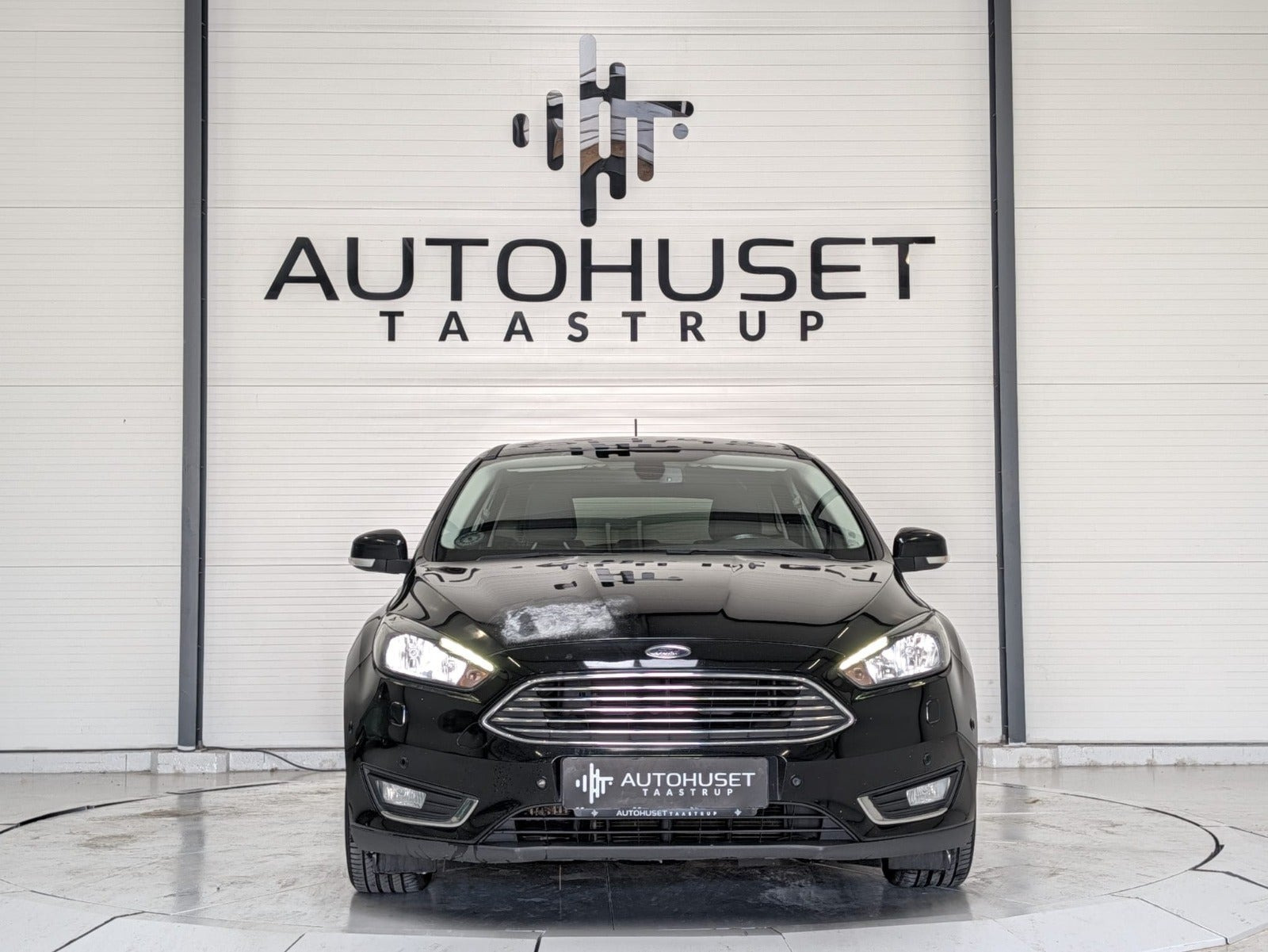 Sort Ford Focus fra 2017