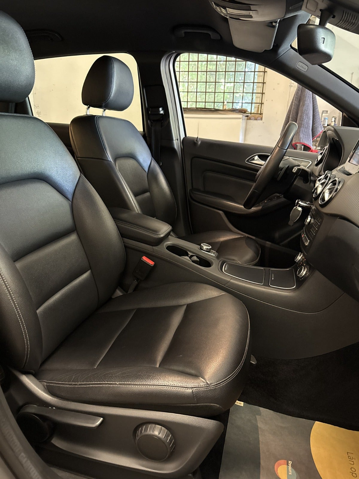 undefined Mercedes B200 fra 2015