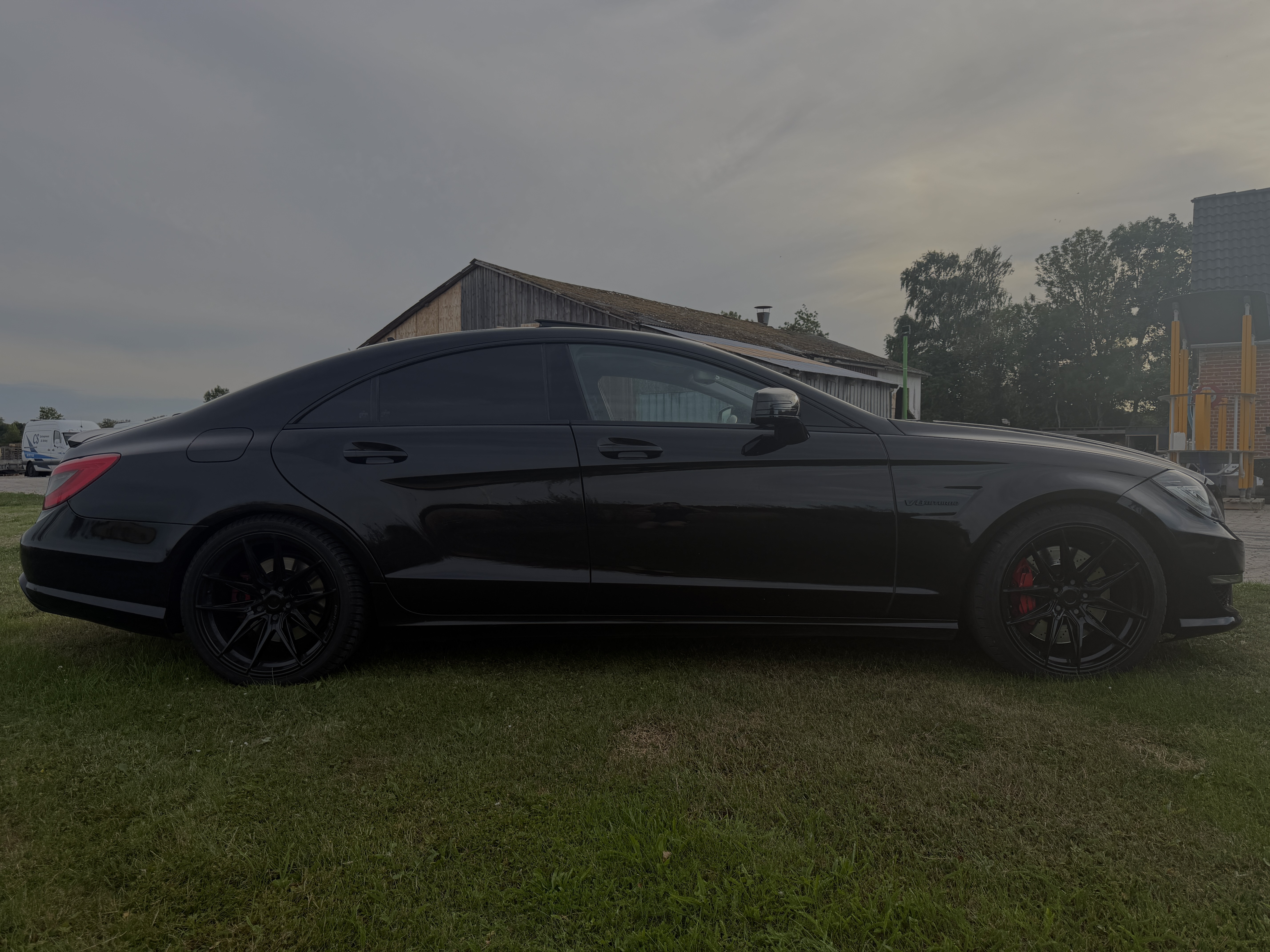 Sort Mercedes CLS500 fra 2012