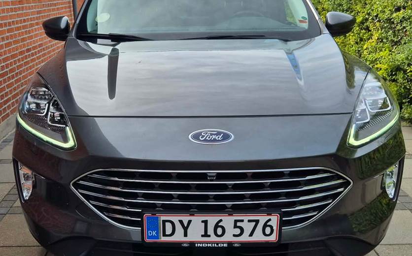 Ford Kuga 2,5 PHEV Titanium CVT