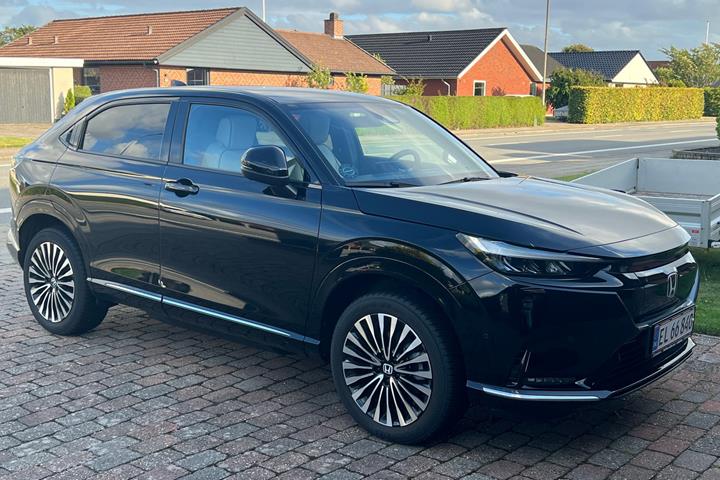 Sort Honda e:Ny1 fra 2025