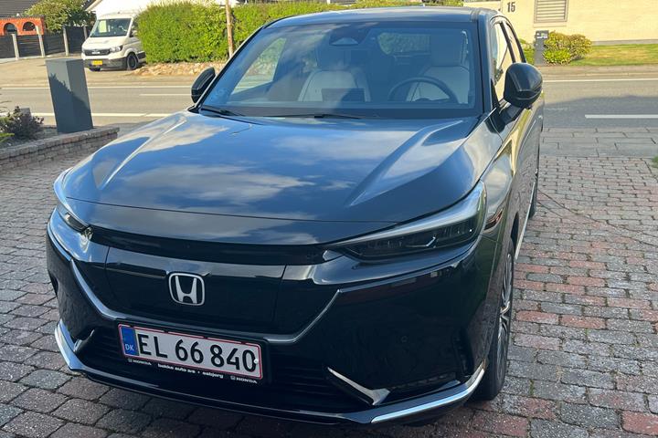 Sort Honda e:Ny1 fra 2025