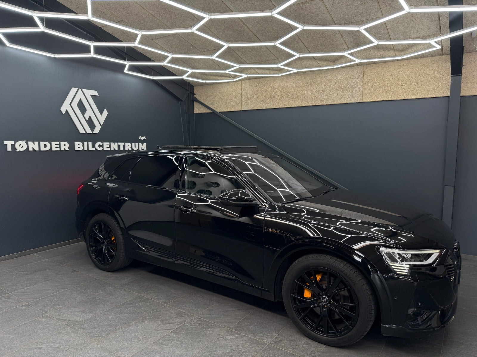 Sort Audi e-tron fra 2022