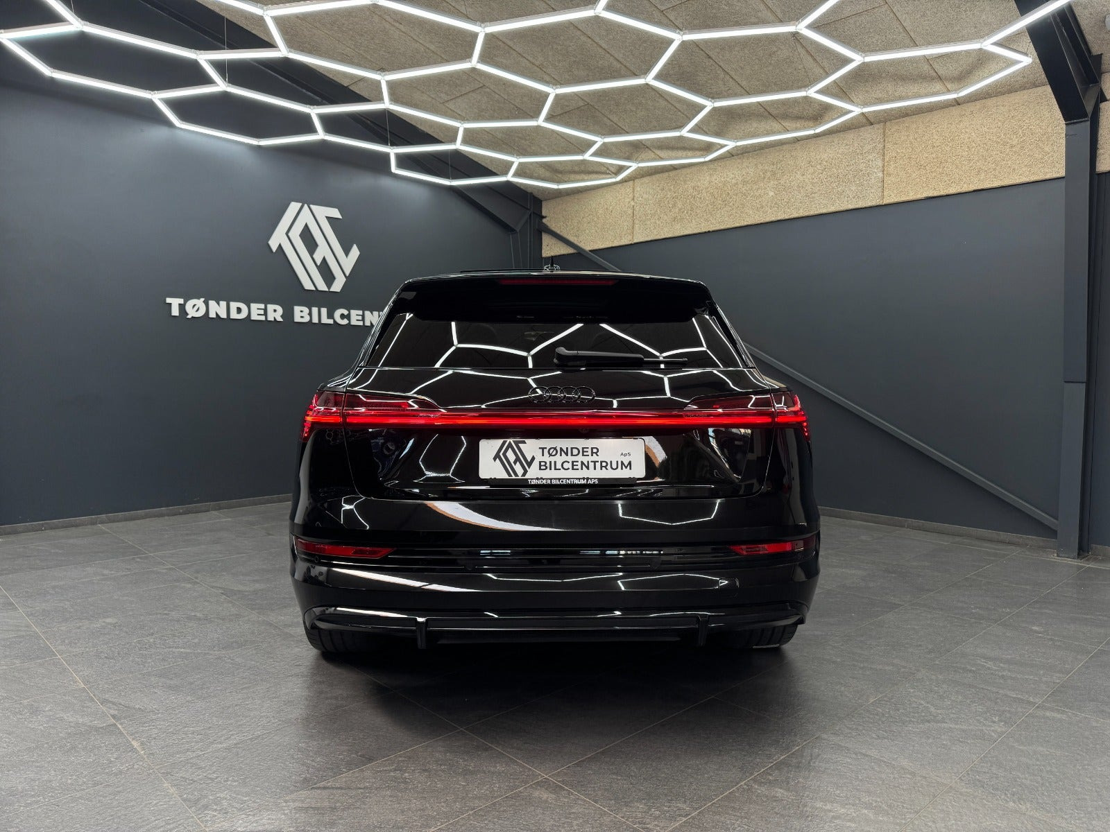 Sort Audi e-tron fra 2022