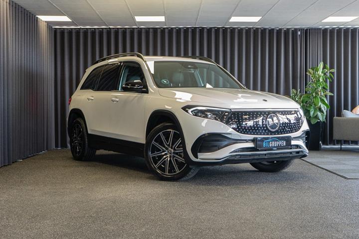 Hvid Mercedes EQB300 fra 2024