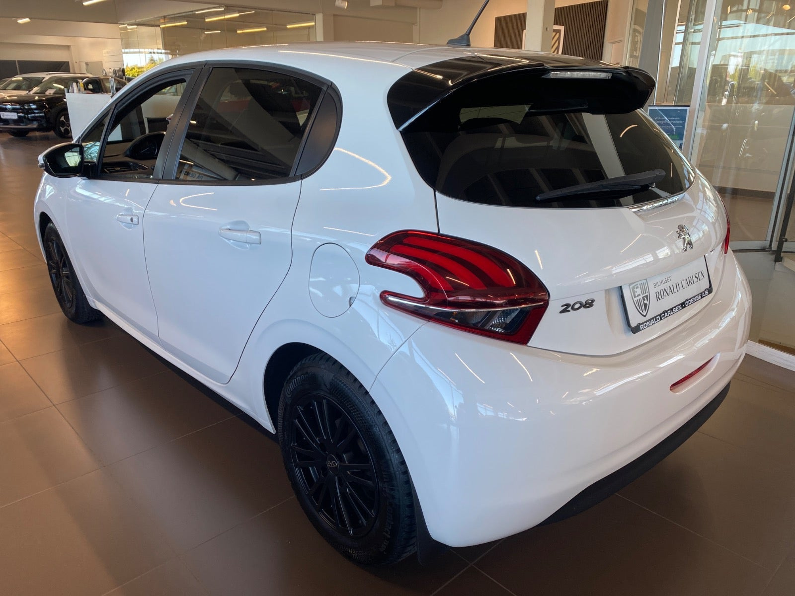 Hvid Peugeot 208 fra 2019