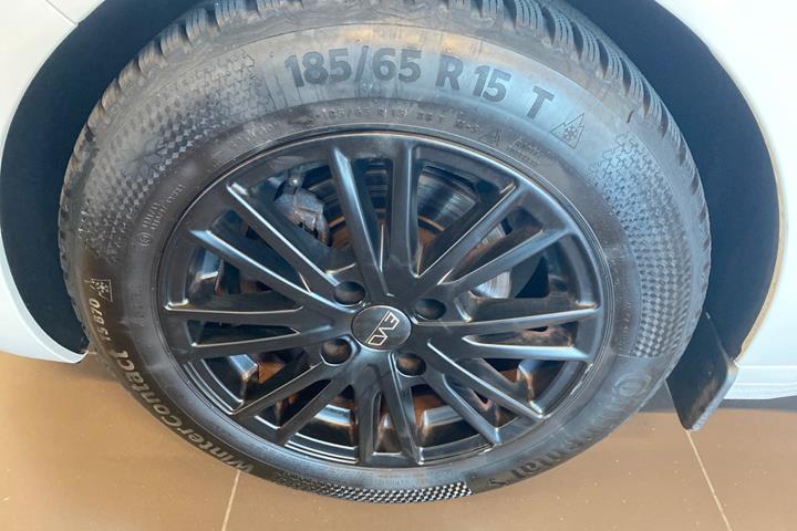 Hvid Peugeot 208 fra 2019