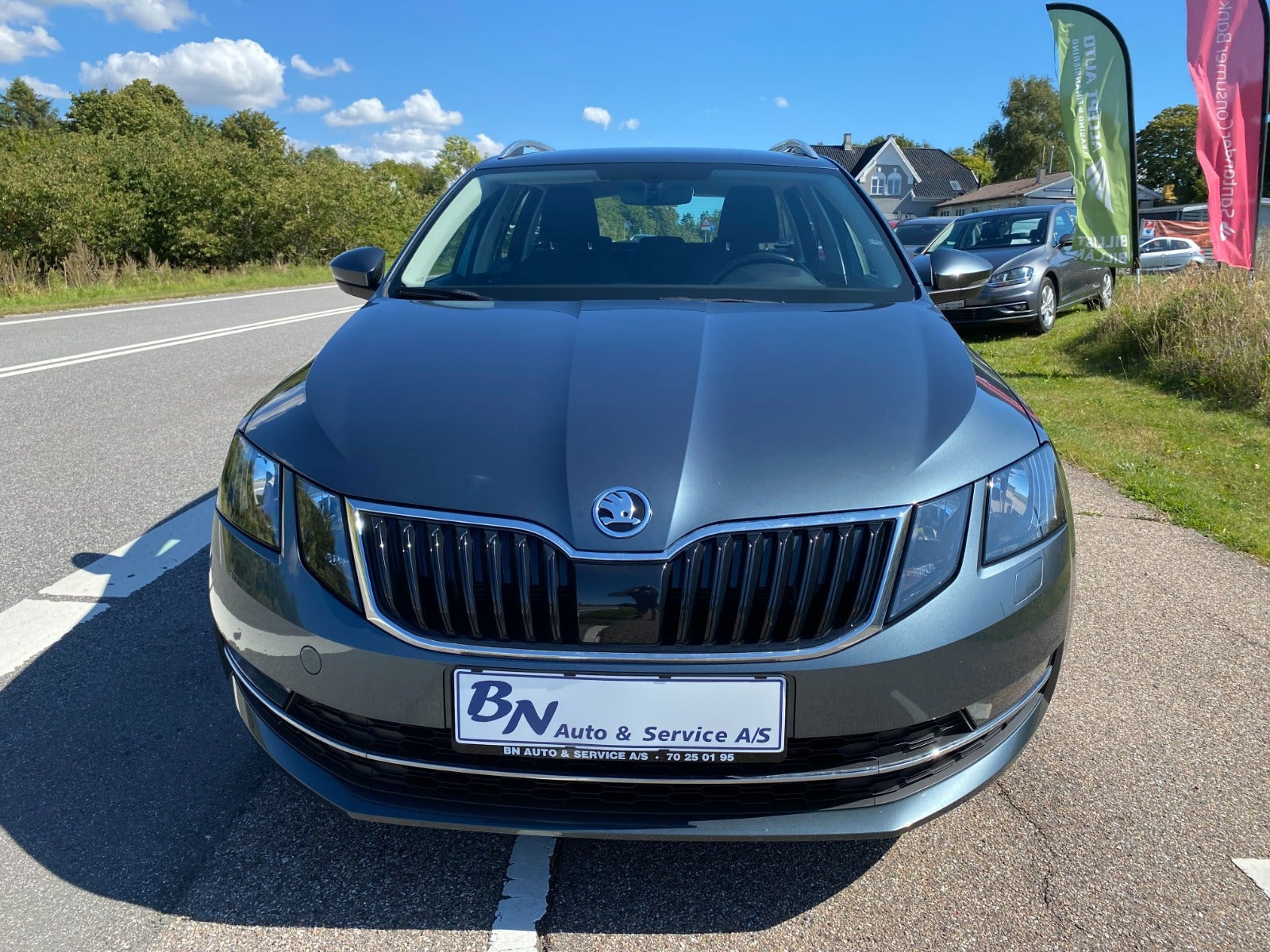 Grå Skoda Octavia fra 2020