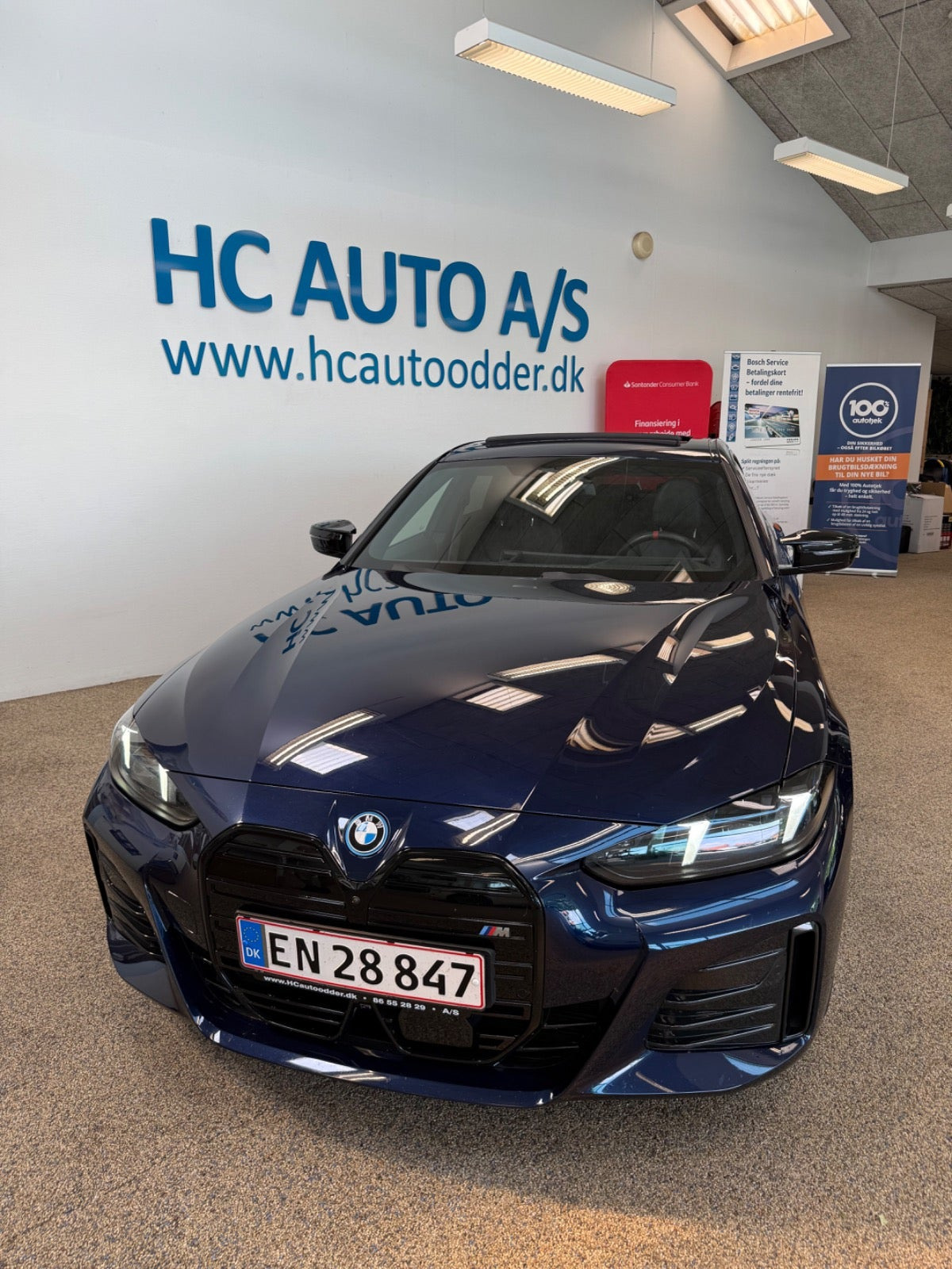Blå BMW i4 fra 2024