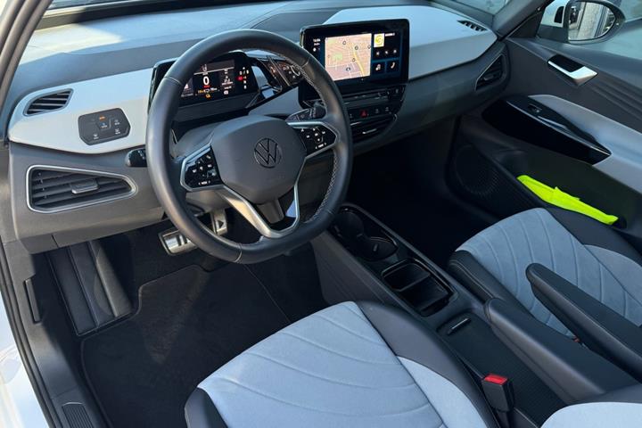 Hvid VW ID.3 fra 2023
