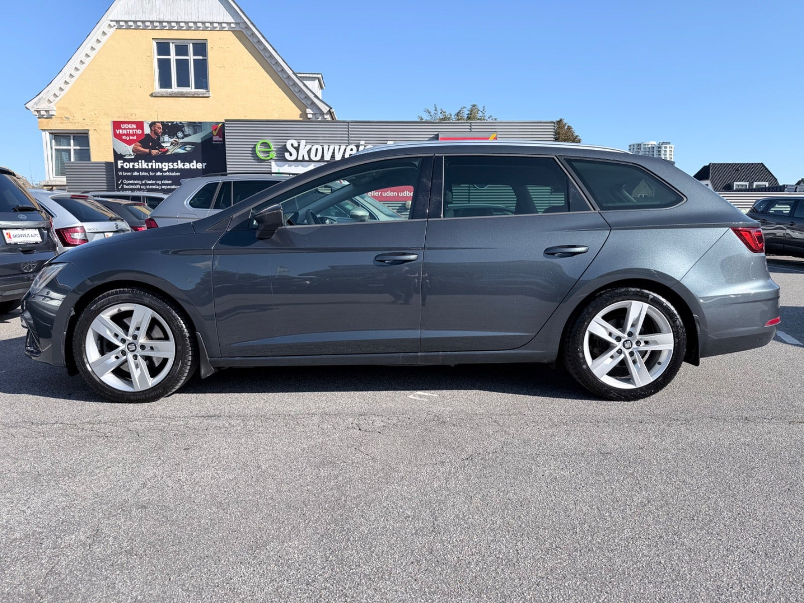 Grå Seat Leon fra 2019