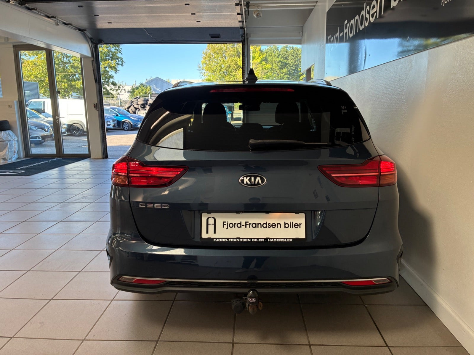 Blå Kia Ceed fra 2019