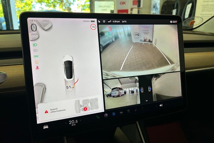 Hvid Tesla Model 3 fra 2020