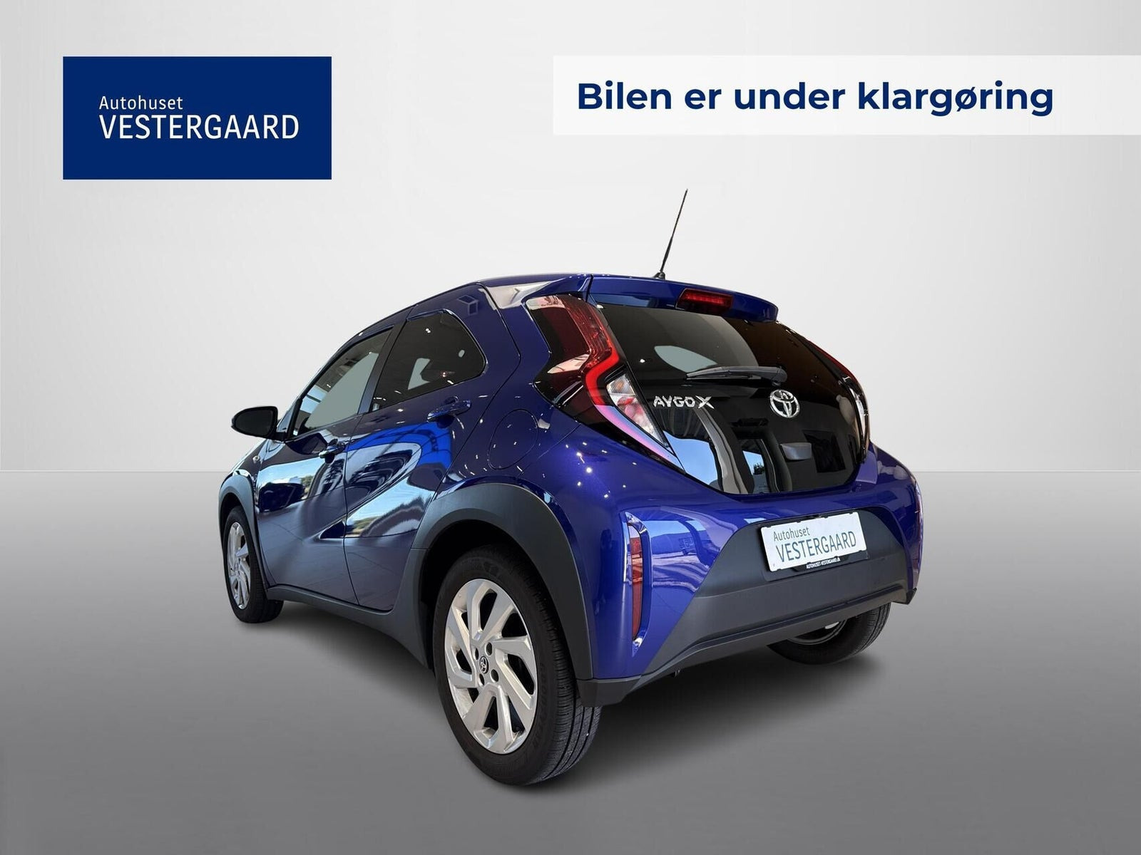 Blå Toyota Aygo X fra 2023