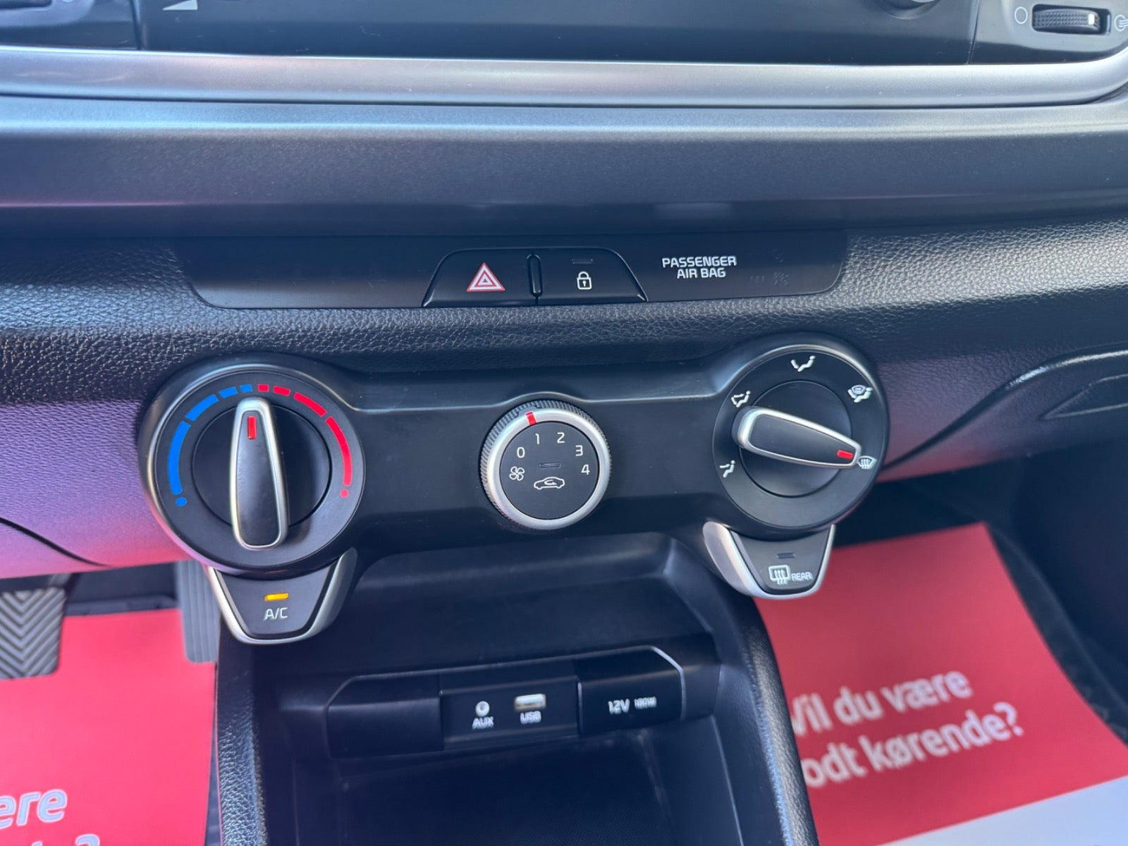 Blå Kia Rio fra 2017