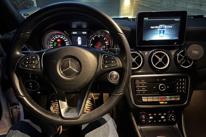 undefined Mercedes CLA fra 2018