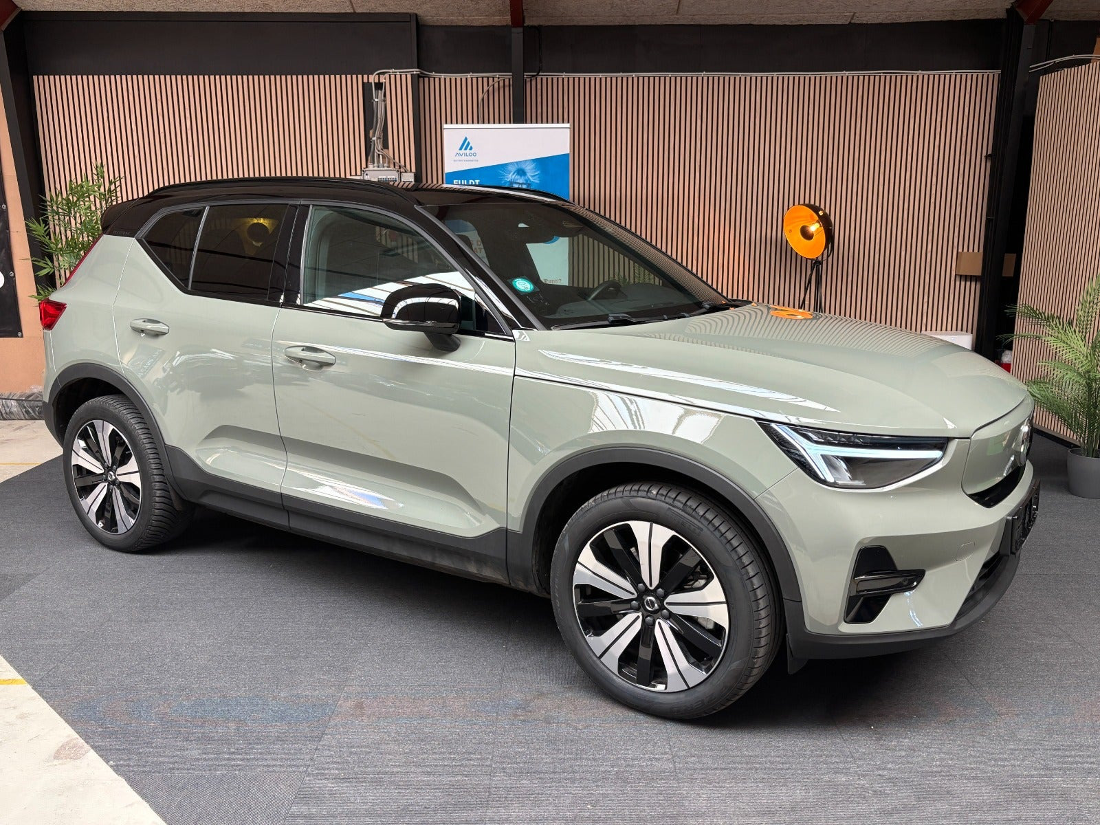 Volvo XC40 P6 ReCharge Core