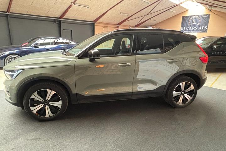 Grøn Volvo XC40 fra 2023