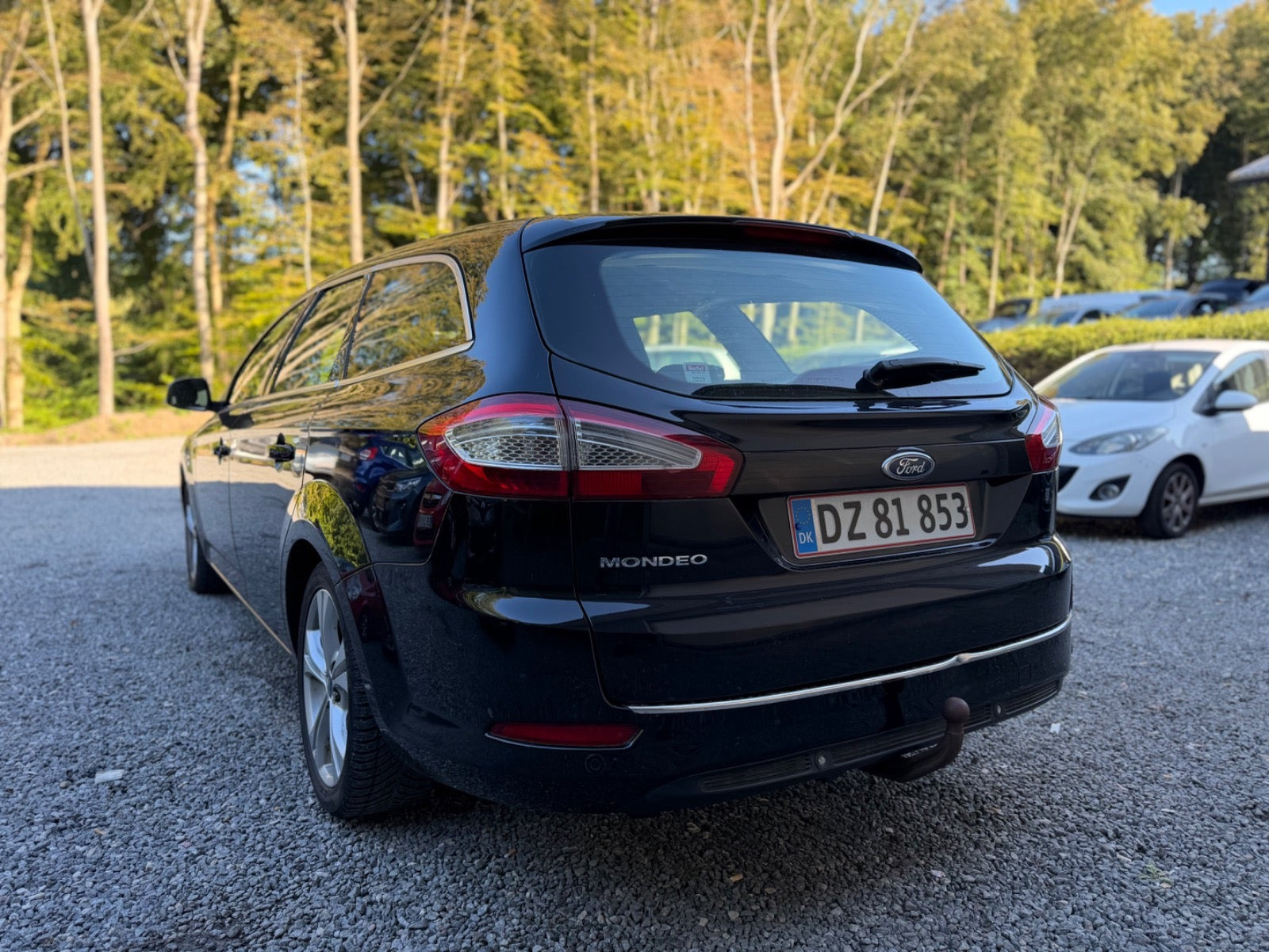 Sort Ford Mondeo fra 2013