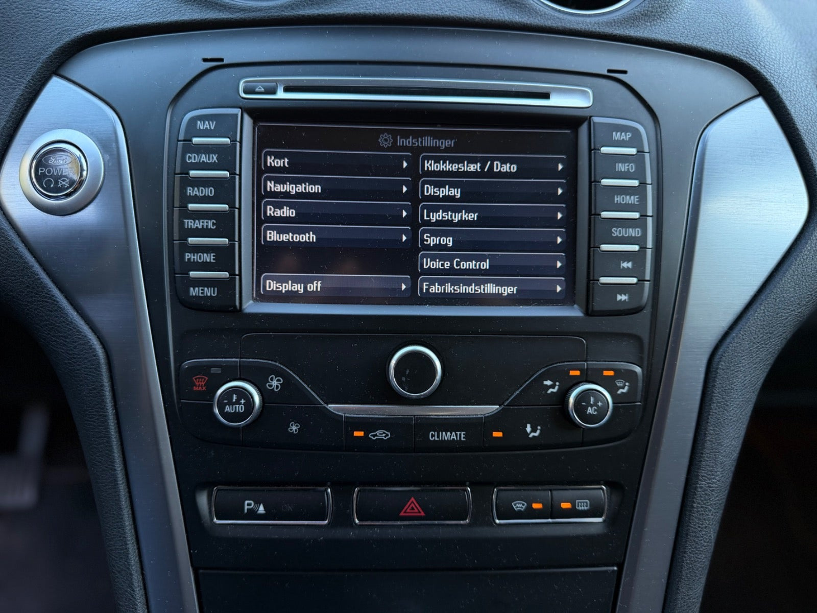 Sort Ford Mondeo fra 2013