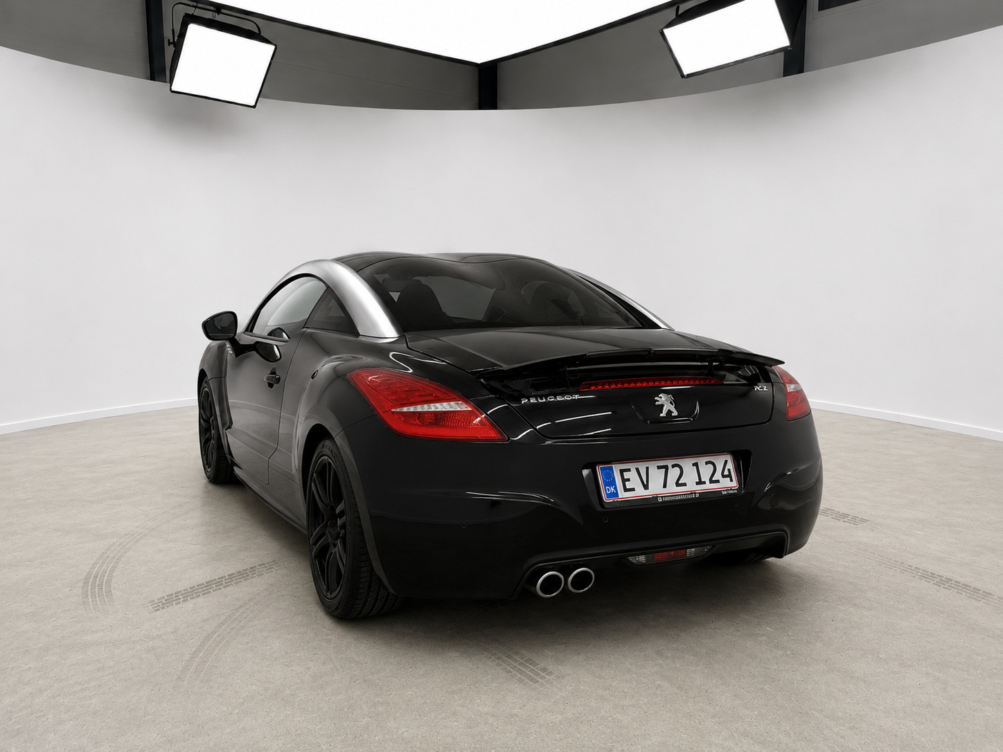 Sort Peugeot RCZ fra 2010