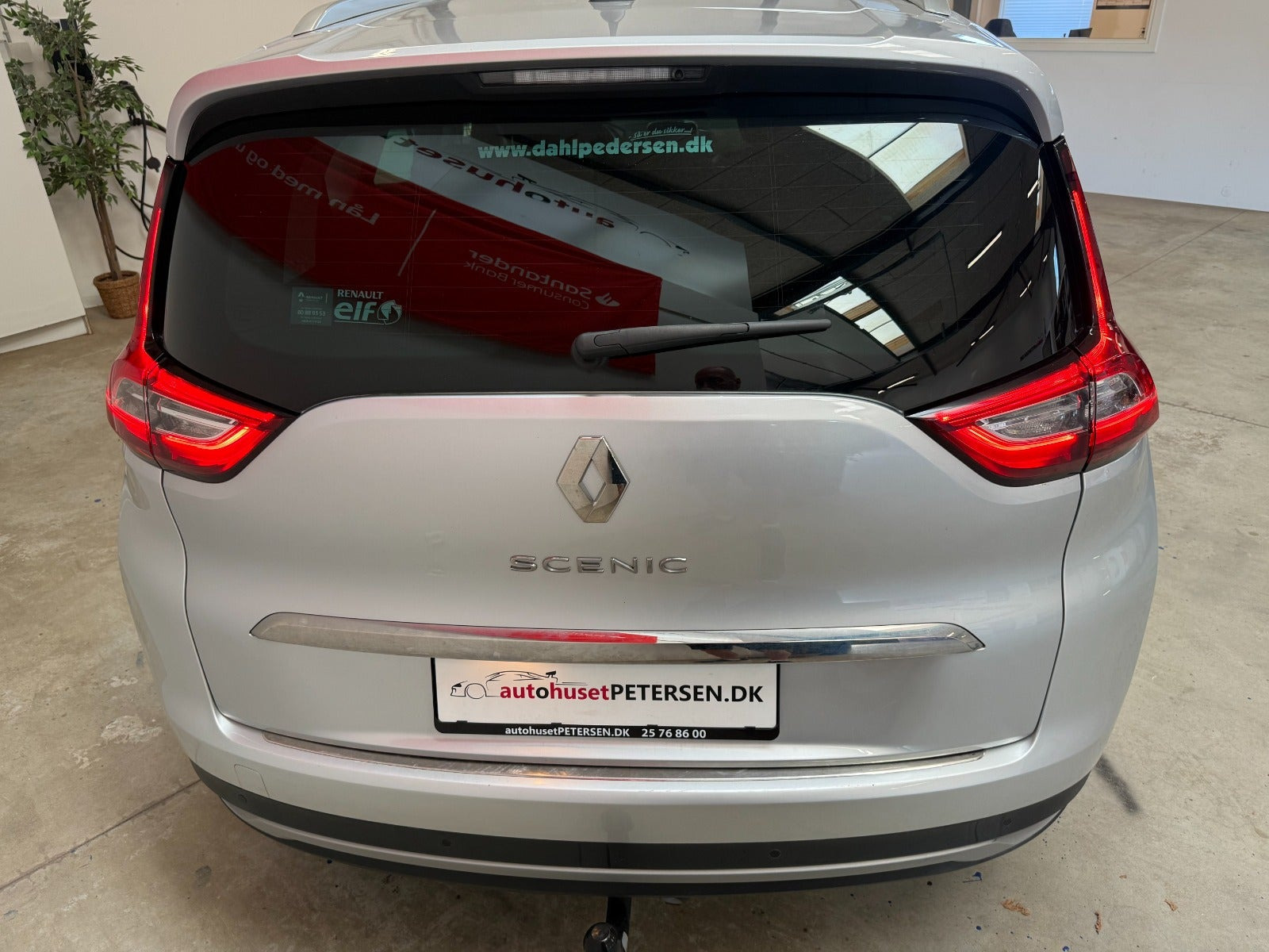 Sølv Renault Grand Scenic IV fra 2017