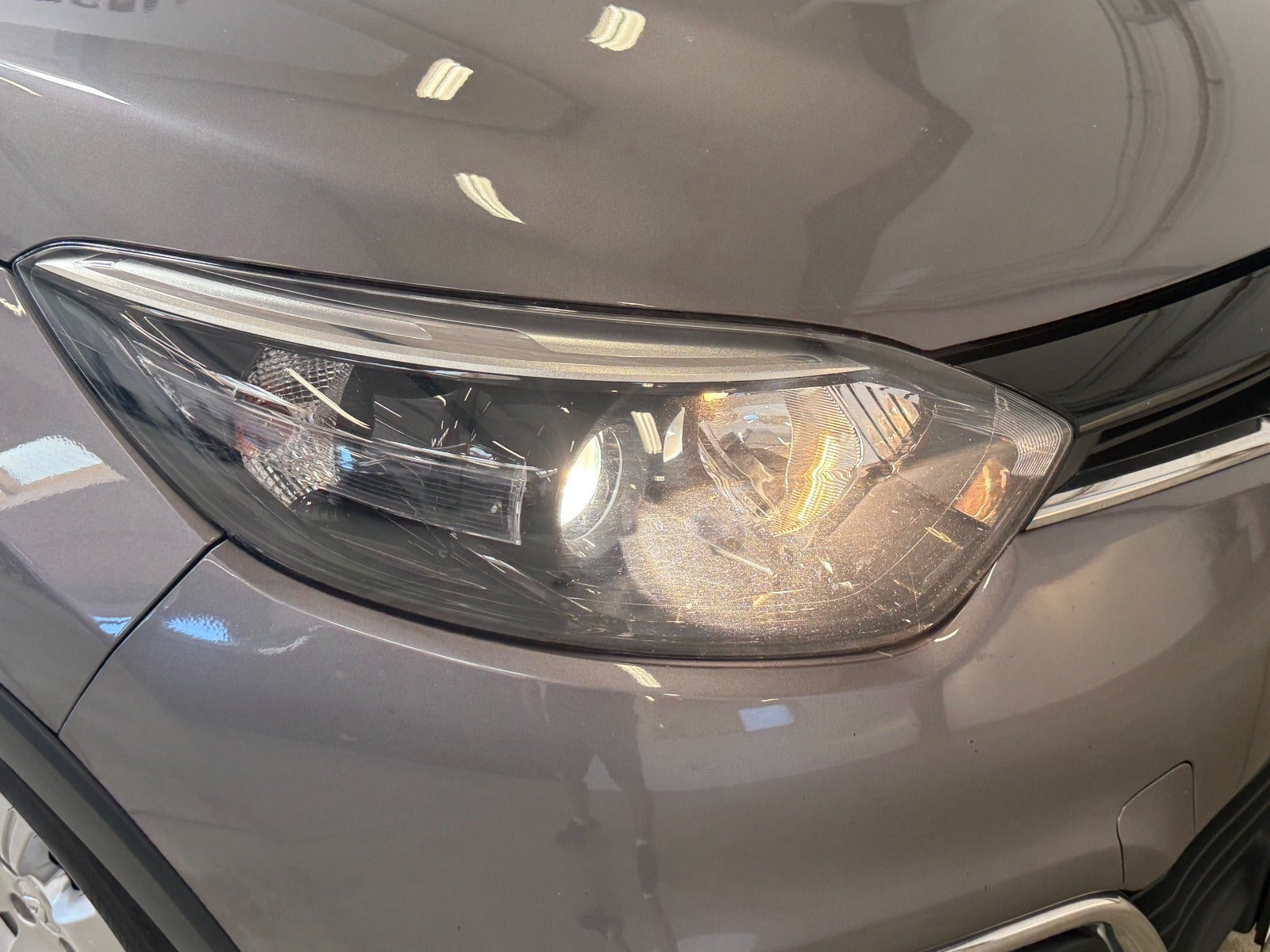 Sort Renault Captur fra 2016