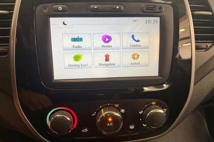 Sort Renault Captur fra 2016