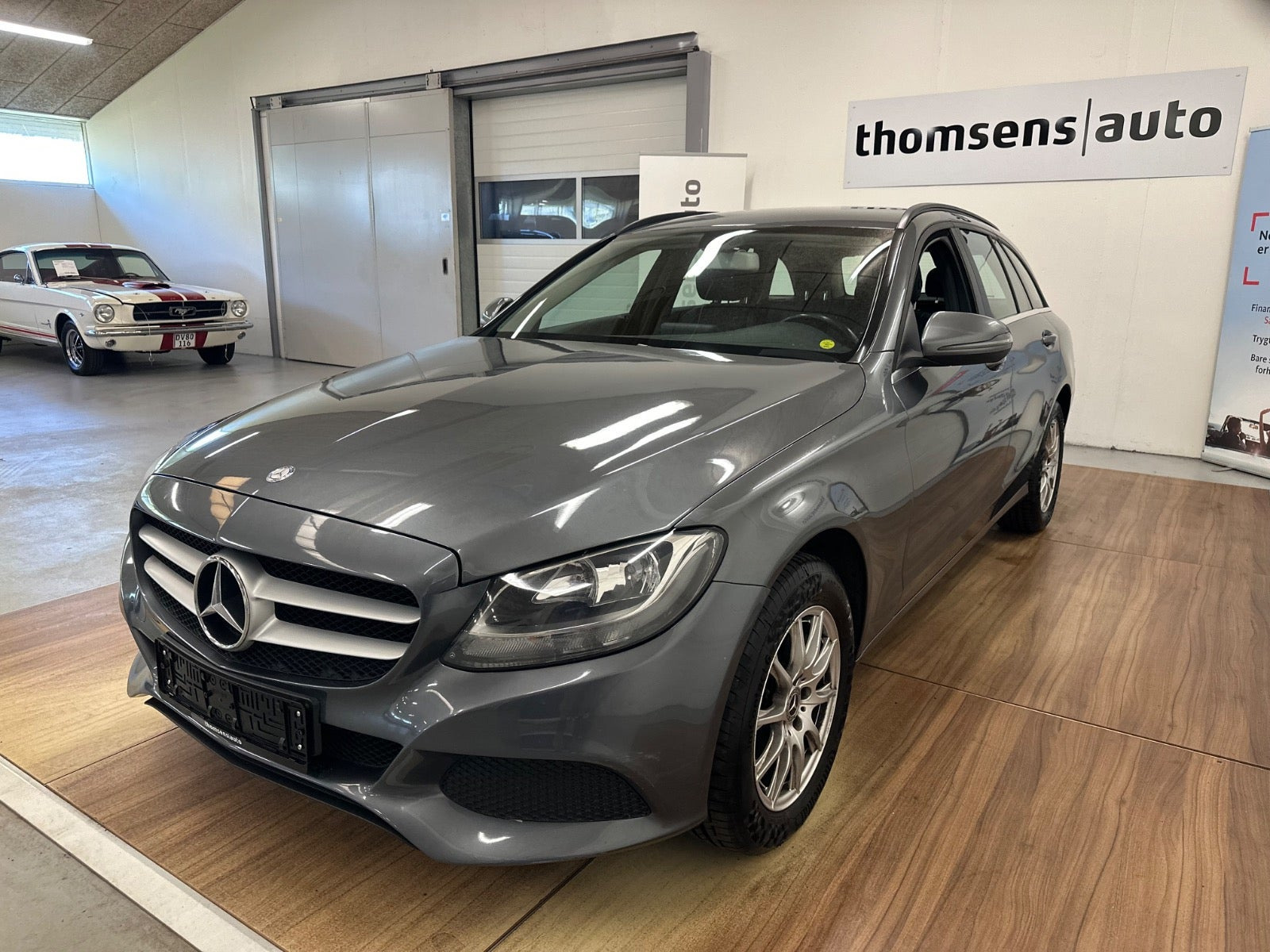 Grå Mercedes C200 d fra 2017