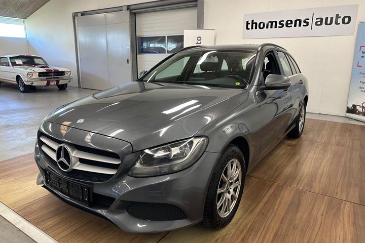Grå Mercedes C200 d fra 2017
